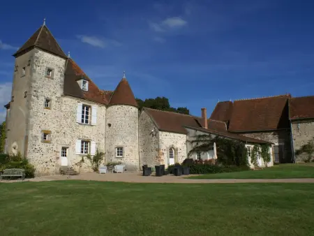 Maison XVème avec jardin et piscine en pleine nature - Photo 19