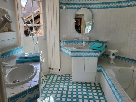 Maison XVème avec jardin et piscine en pleine nature - Photo 23