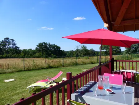 Gîtes au Clos du Paradis avec Terrasse et Jardin, Meillard - Photo 1