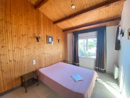 Maison rénovée, jardin clos, à 300m de la mer - 6 couchages, WiFi, animaux admis - Photo 8