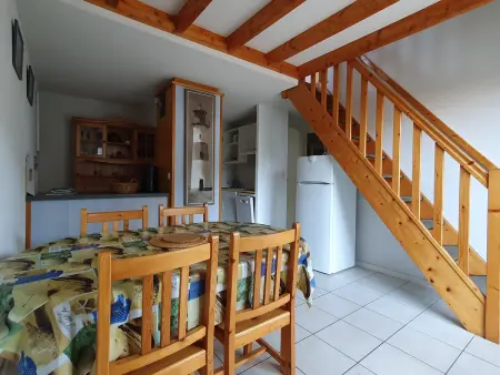 Maisonnette proche plage et commerces avec parking privé - Photo 1