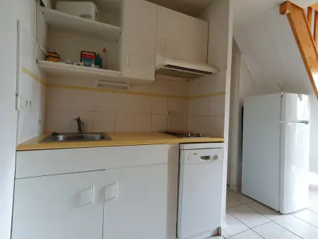 Maisonnette proche plage et commerces avec parking privé - Photo 3