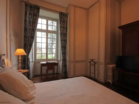 Demeure historique dans un château avec jardin et connexion WIFI - Photo 8