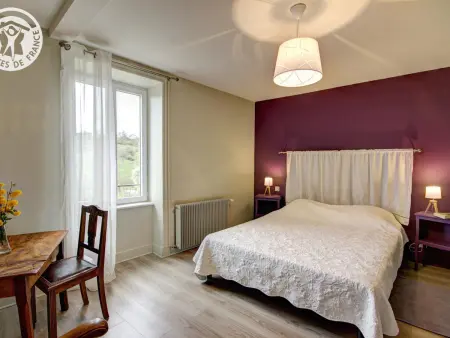 Maison familiale chaleureuse pour 12 pers. avec jardin dans le Forez - Photo 4