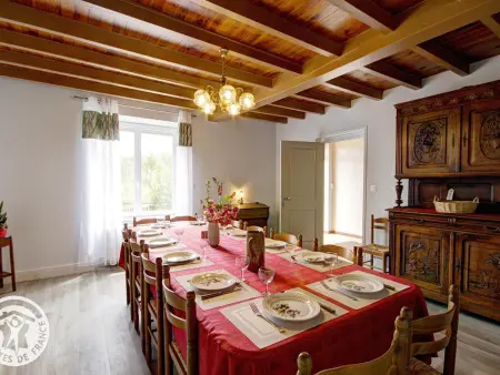 Maison familiale chaleureuse pour 12 pers. avec jardin dans le Forez - Photo 7