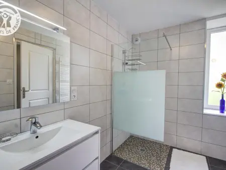 Maison familiale chaleureuse pour 12 pers. avec jardin dans le Forez - Photo 10