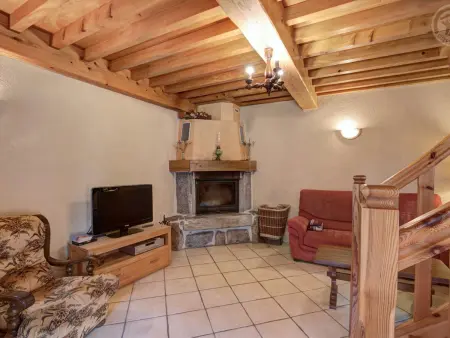 Gîte en Pierre Rest. avec Cheminée et Jardin, Parc Livradois-Forez - Photo 7