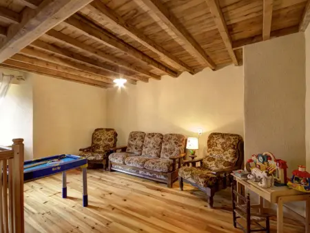 Gîte en Pierre Rest. avec Cheminée et Jardin, Parc Livradois-Forez - Photo 9