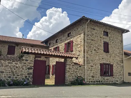 Gîte en Pierre Rest. avec Cheminée et Jardin, Parc Livradois-Forez - Photo 15