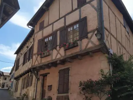 Gîte familial à Saint-Haon-le-Châtel avec piscine et animaux admis - Photo 17