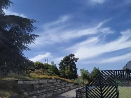 Gîte familial à Saint-Haon-le-Châtel avec piscine et animaux admis - Photo 26
