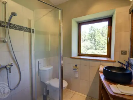 Gîte spacieux avec piscine privée, animaux acceptés - Photo 7