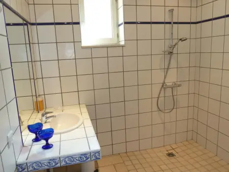 Gîte spacieux avec cheminée et animaux admis, Gite 5 personnes à Saint Haon le Vieux - Photo 9