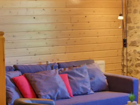 Gîte spacieux au cœur de la nature avec cheminée et activités extérieures - Photo 11
