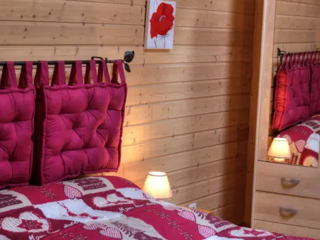 Gîte spacieux au cœur de la nature avec cheminée et activités extérieures - Photo 12