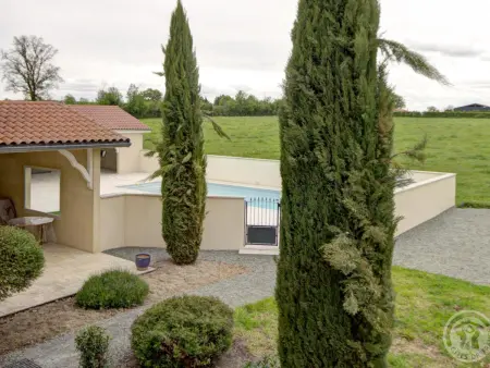 Maison spacieuse avec piscine chauffée, 4 chambres à Chalain-le-Comtal - Photo 21