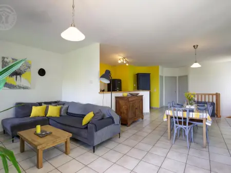 Gîte spacieux en campagne avec jacuzzi, sauna et jeux extérieurs - Photo 3
