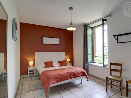 Gîte spacieux en campagne avec jacuzzi, sauna et jeux extérieurs - Photo 9