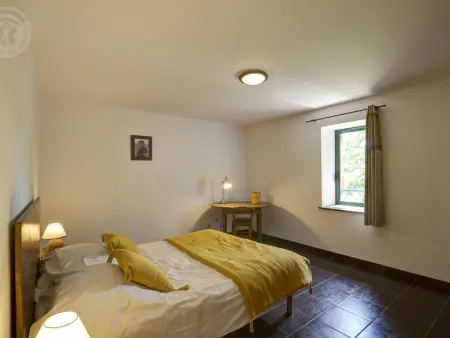 Gîte spacieux en campagne avec jacuzzi, sauna et jeux extérieurs - Photo 14