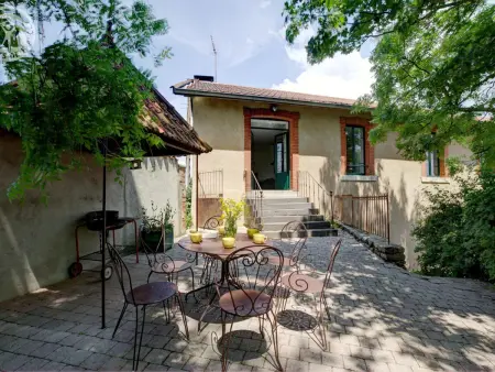 Gîte spacieux en campagne avec jacuzzi, sauna et jeux extérieurs - Photo 16