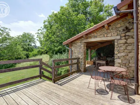 Gîte spacieux en campagne avec jacuzzi, sauna et jeux extérieurs - Photo 23