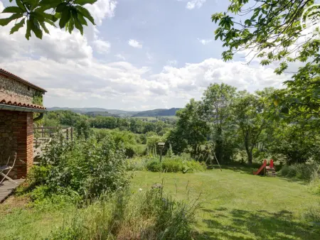 Gîte spacieux en campagne avec jacuzzi, sauna et jeux extérieurs - Photo 24