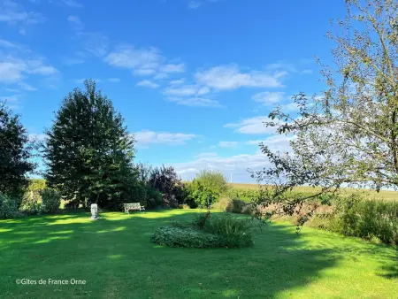 Maison individuelle avec spa et jardin, près de Domfront - Photo 14