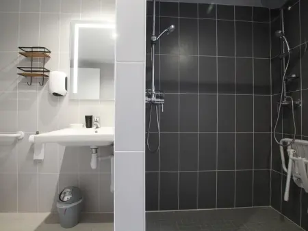 Maison spacieuse avec jacuzzi et options de loisirs à Vesly - Photo 8