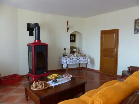 Maison indépendante avec jardin, animaux acceptés, proche Vichy - Photo 1