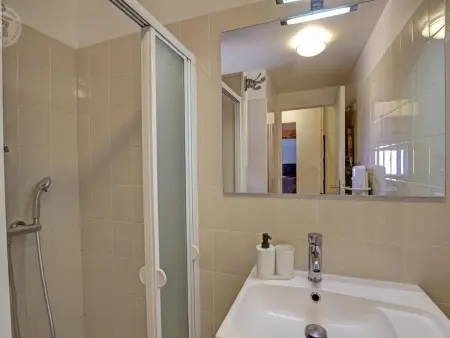 Gîte en pierres avec piscine partagée, Gite 5 personnes à Belmont de la Loire - Photo 9