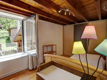 Gîte en pierres avec piscine partagée, Gite 5 personnes à Belmont de la Loire - Photo 12