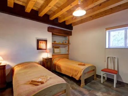 Gîte spacieux avec piscine privée et animaux admis à Saint-Priest-la-Prugne - Photo 5