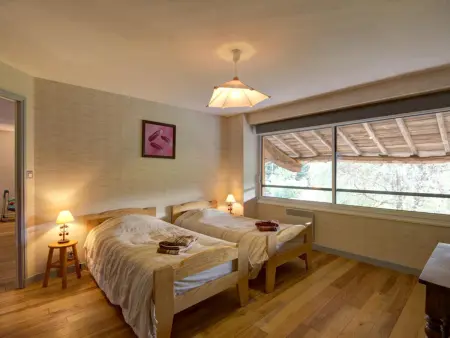 Gîte spacieux avec piscine privée et animaux admis à Saint-Priest-la-Prugne - Photo 9