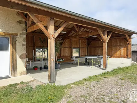 Gîte spacieux avec piscine privée et animaux admis à Saint-Priest-la-Prugne - Photo 17