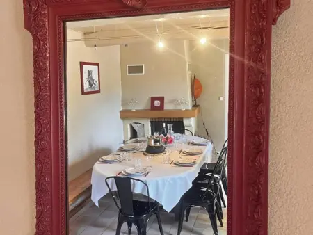 Deux gîtes confortables avec cheminée et piscine commune, animaux admis, pour 13 personnes - Photo 21