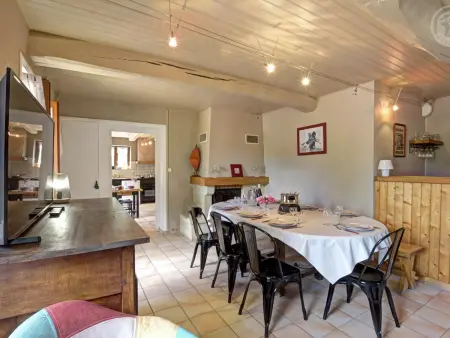 Deux gîtes confortables avec cheminée et piscine commune, animaux admis, pour 13 personnes - Photo 22