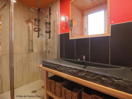 Maison indépendante avec spa nordique, piscine partagée et jardin - Photo 14