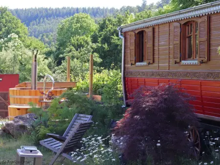 Maison indépendante avec spa nordique, piscine partagée et jardin - Photo 27