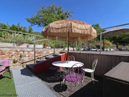 Maison indépendante avec spa nordique, piscine partagée et jardin - Photo 29