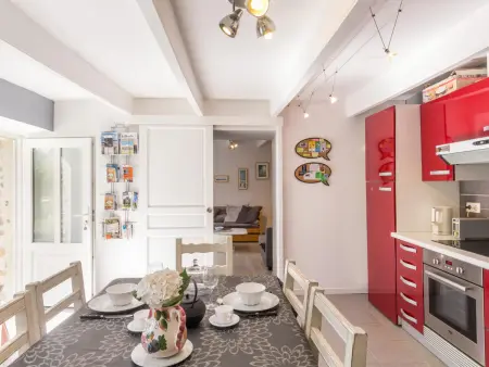 Maison de plain-pied avec jardin clos à Gouville-sur-Mer - Photo 1