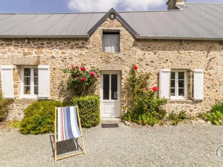 Maison de plain-pied avec jardin clos à Gouville-sur-Mer - Photo 4