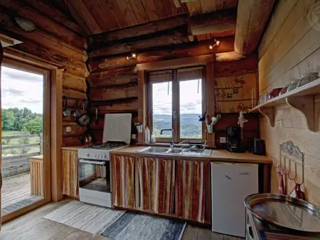 Chalet chaud, nature sauvage, internet PC, idéal randonnées - Photo 4