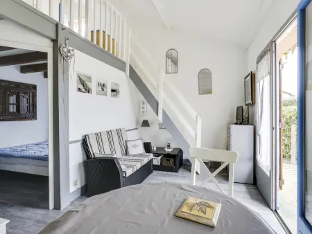 Charmante maison T2 avec mezzanine, terrasse et parking, à 350m de la plage – idéal pour 4 personnes - Photo 4