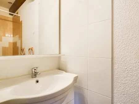 Charmante maison T2 avec mezzanine, terrasse et parking, à 350m de la plage – idéal pour 4 personnes - Photo 7