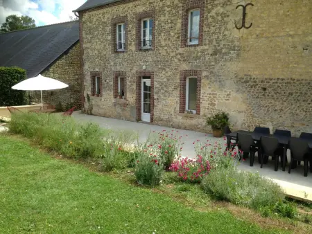 Maison de Bourg Avec Jardin et Wifi - Bures, Gite 6 personnes à Bures - Photo 31