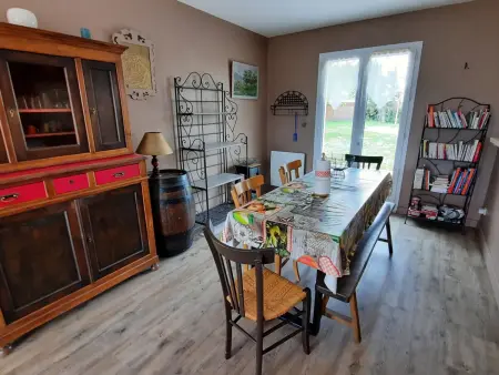 Maison de plain-pied avec jardin clôturé, proche Thermes St Roch - 3 chambres, WiFi, cuisine équipée - Photo 3