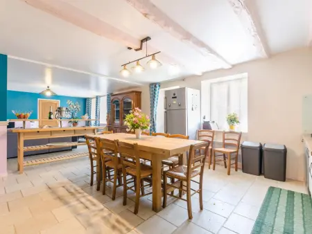 Maison spacieuse avec jardin, terrasse, jeux pour enfants, dégustation de champagne et parking clos - Photo 2