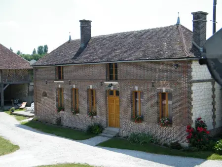 Gîte de Charme avec Jardin, Animaux Acceptés, Parking - Photo 3