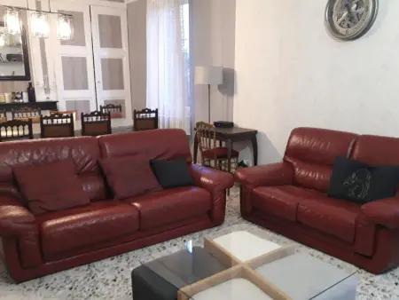 Maison spacieuse avec jardin, proche des lacs, idéale pour familles et amis, équipements complets - Photo 3