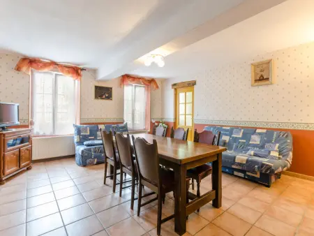 Maison rénovée 4 chambres avec jardin et parking en Champagne - Photo 5